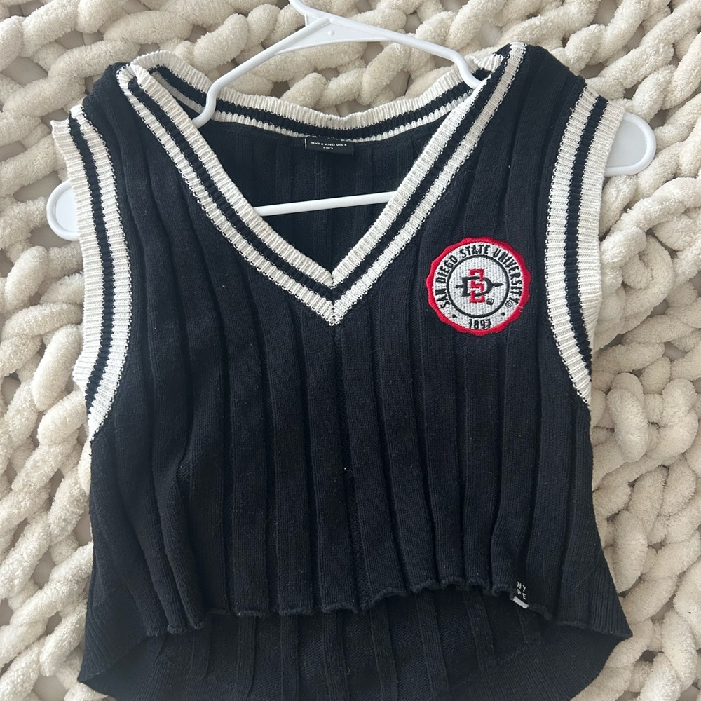 San Diego State University Black Ribbed V-Neck Sleeveless tank Top